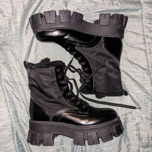 Marc Fisher happier Black leather lugsole Women's Lace-Up Boots 7.5
